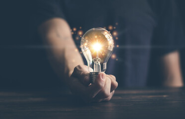 映山红在我国的分布是什么?